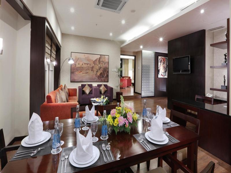 Grand Candi Hotel Семаранг Экстерьер фото